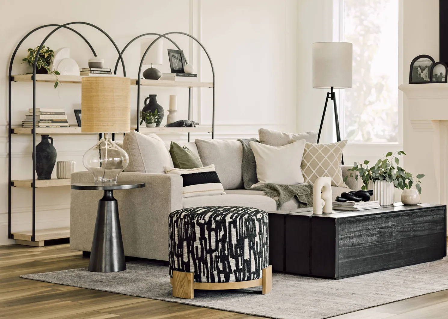 Urban Barn Bailey Pillow 20"x20"- Pillows