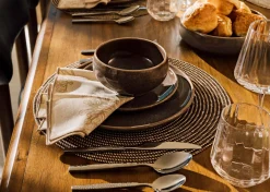 Urban Barn Dontae Placemat Round- Table Linens & Coasters