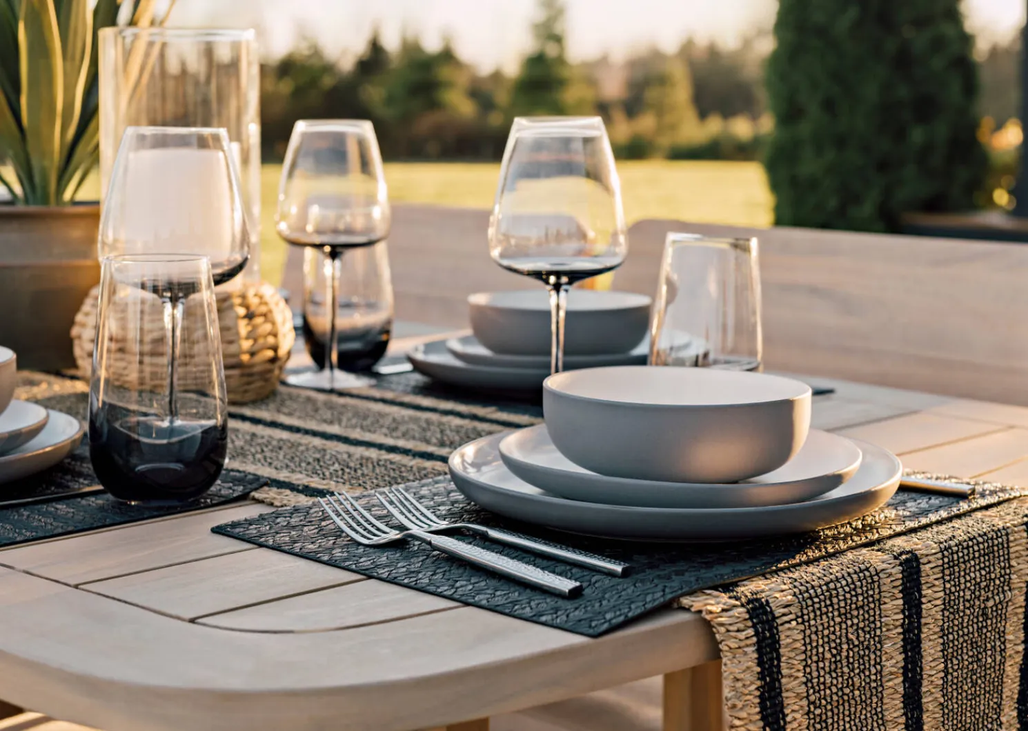 Urban Barn Hammered 5-Piece Cutlery Set- Dinnerware