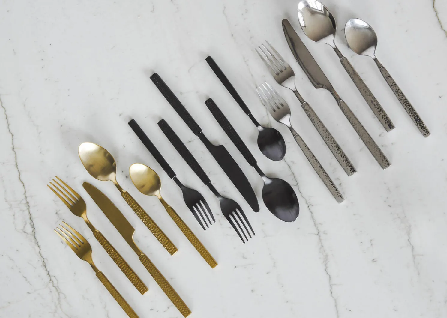 Urban Barn Hammered 5-Piece Cutlery Set- Dinnerware