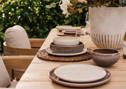 Urban Barn Tusket 16 piece Dish Set Brown- Dinnerware